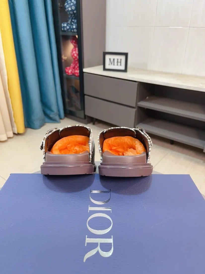 Men's shoes 💰380🌸🌸【Dior】Top purchasing agent 🇮🇹 Di Street Male God half drag counter synchronization, uppers imported from Italy with D logo fabric, high-quality complex splicing craftsmanship, soles: original soles specially provided by the original factory, exclusive event molded soles super comfortable, original factory single goods, 🔍🔍high quality, you can enter and exit the counter at will, welcome to compare, size number 38-45 (order 46)